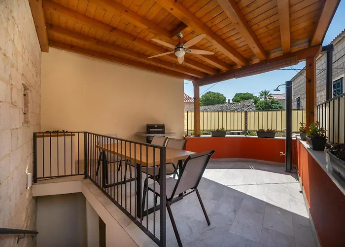 Lägenhet Kuca Za Odmor Duje *